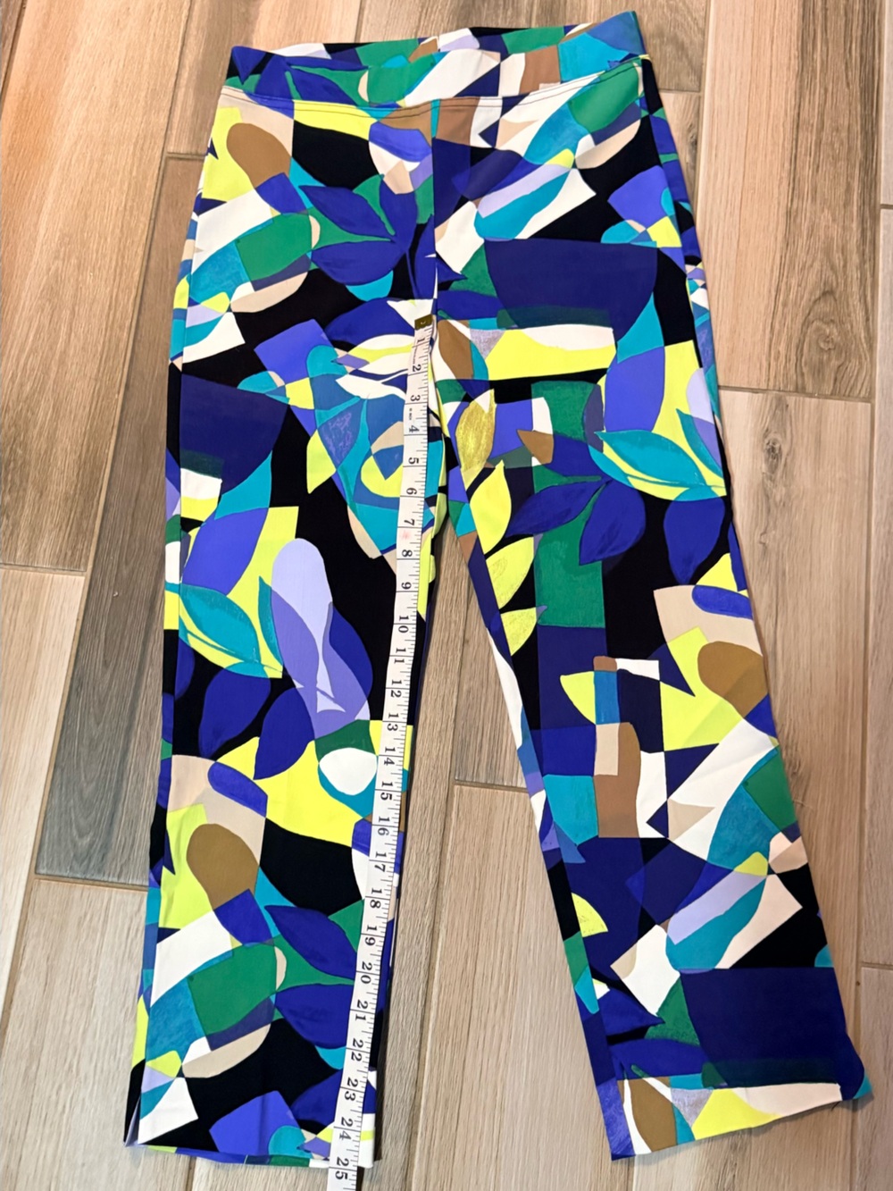 Joseph Ribkoff Multicolor Abstract Print Joggers - Picture 4 of 8